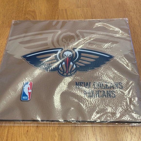 NWT New Orleans Pelicans Mouse Pad - Picture 1 of 5